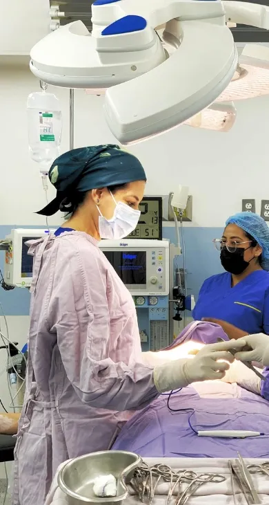 dr. elisa Cirugía General en Playa del Carmen